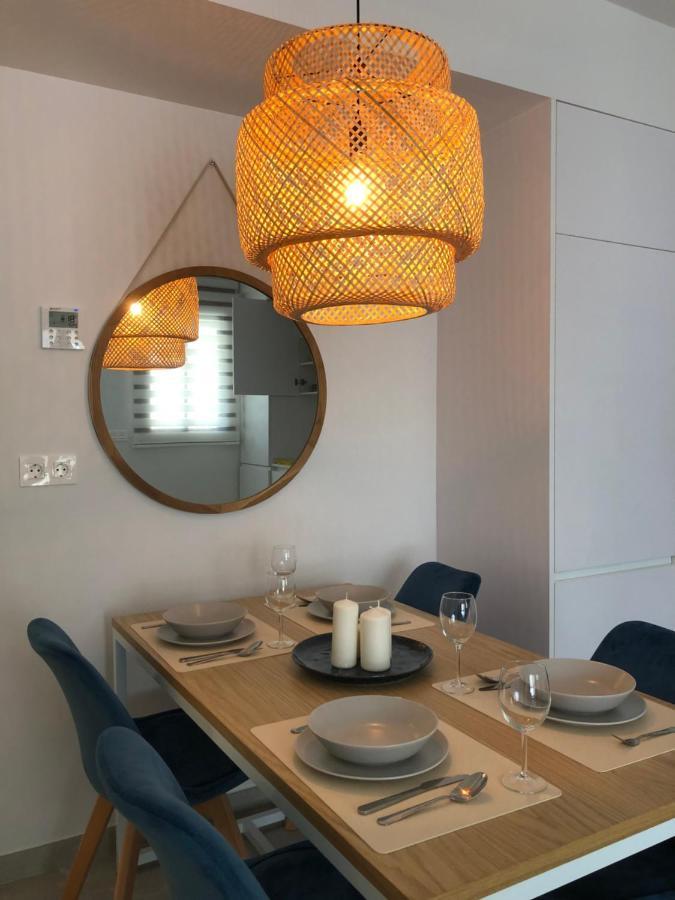 Modern Apartment In Torrevjea 200M From The Loccos Beach Torrevieja Exteriér fotografie